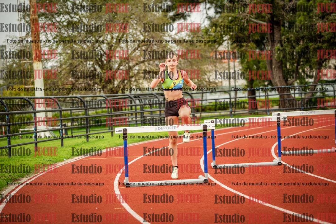 Fotos de los 295 m con vallas de mujeres