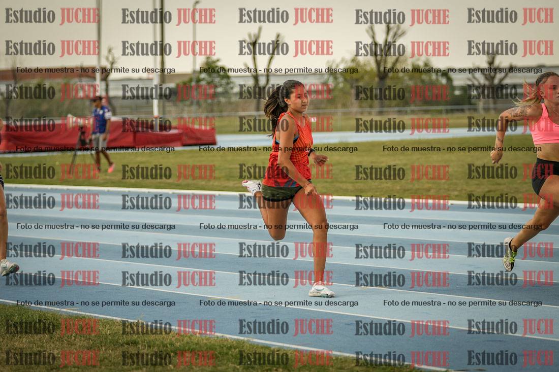 Fotos de los 80 m llanos de mujeres