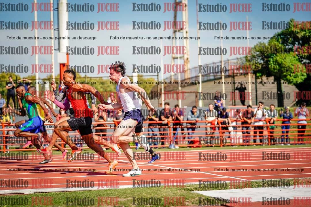 Fotos de los 100 m llanos de varones - deca 1