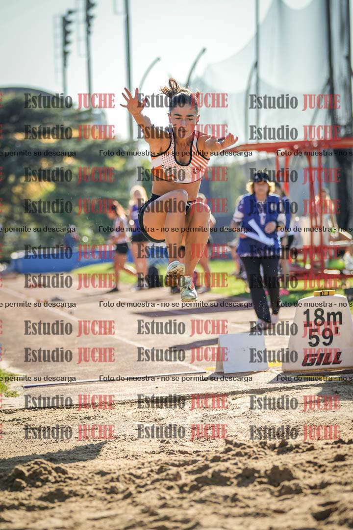 Fotos del salto en largo de mujeres - incluye U16
