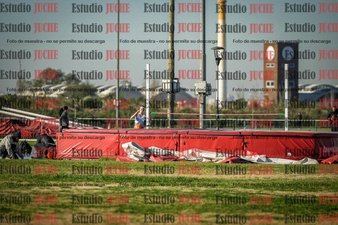 Fotos del salto en alto de mujeres - heptatlón 2