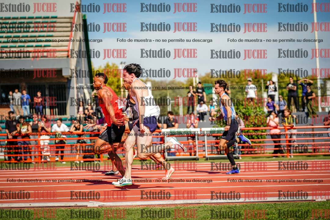 Fotos de los 100 m llanos de varones - deca 1
