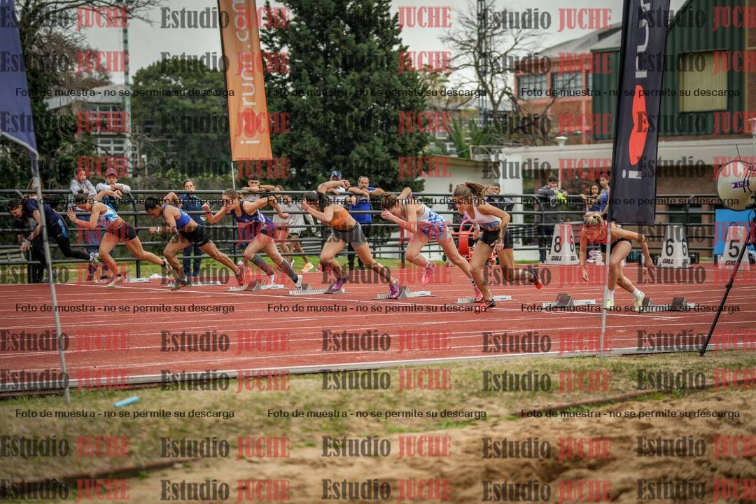 Fotos de los 100 m con vallas de mujeres