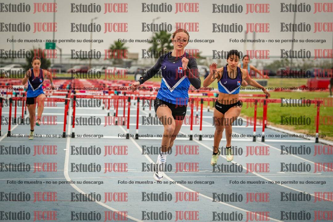 Fotos de los 100 m con vallas de mujeres