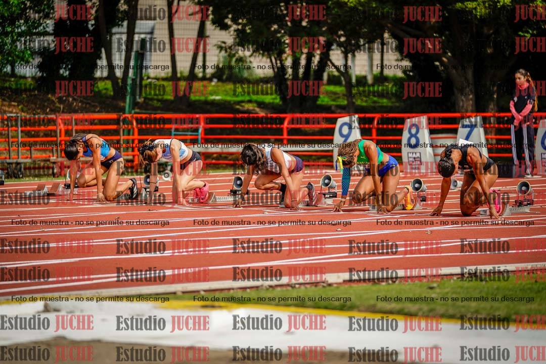 Fotos de los 100 m con vallas de mujeres