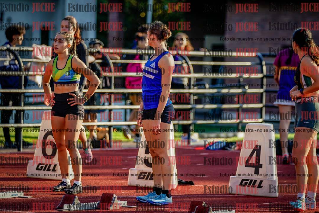 Fotos de los 100 m con vallas de mujeres