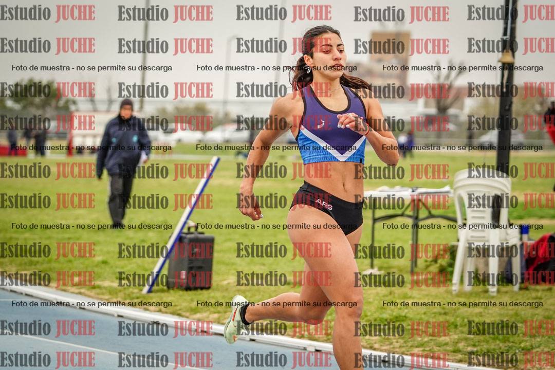 Fotos de los 100 m con vallas de mujeres