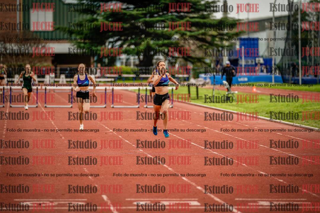 Fotos de los 295 m con vallas de mujeres