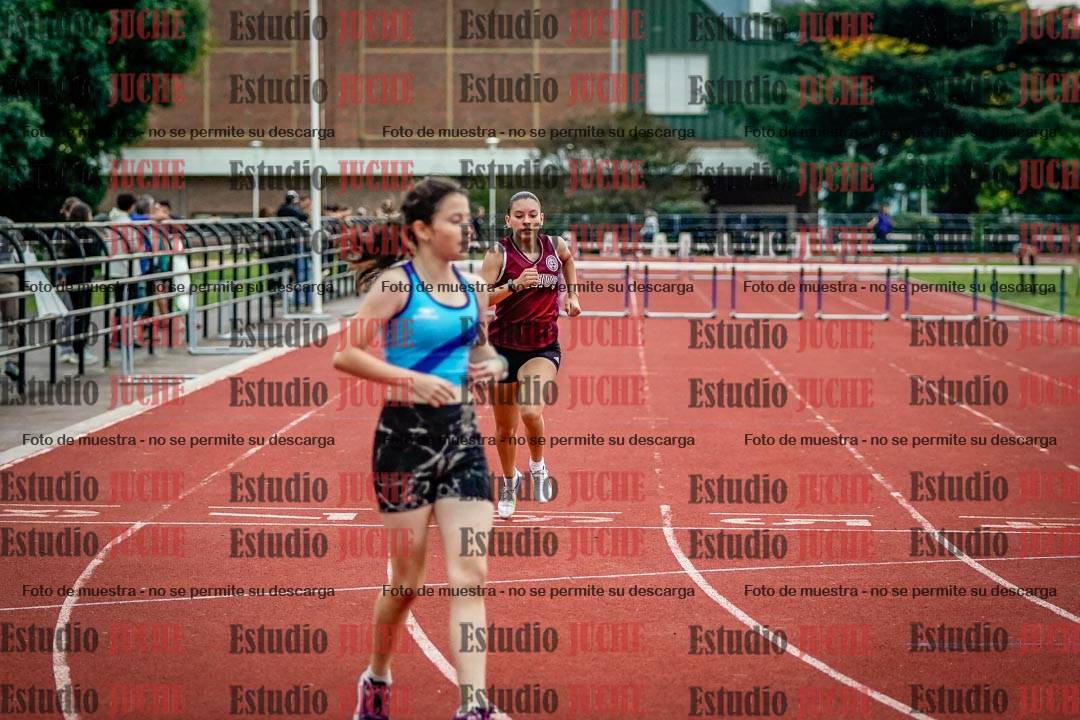 Fotos de los 295 m con vallas de mujeres