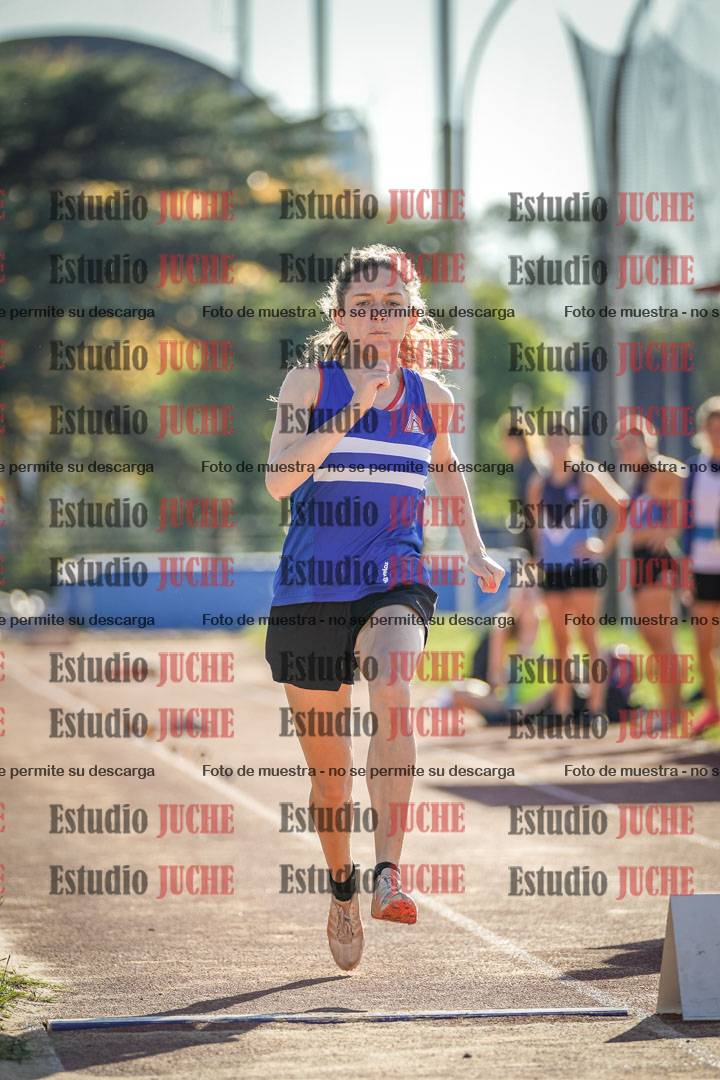 Fotos del salto en largo de mujeres - incluye U16
