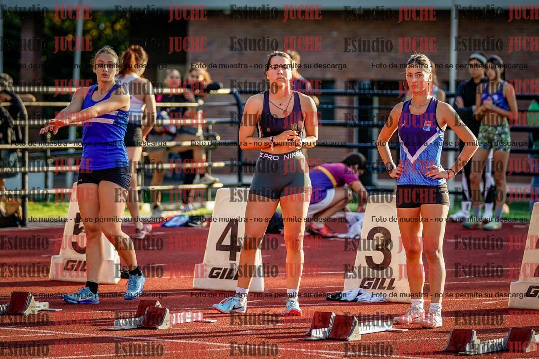 Fotos de los 100 m con vallas de mujeres