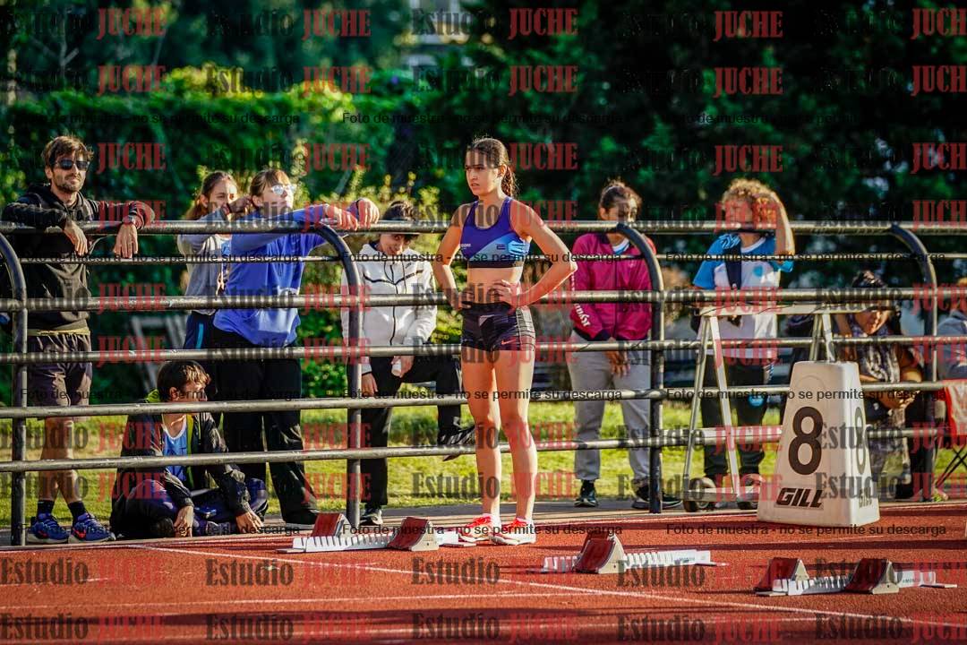 Fotos de los 100 m con vallas de mujeres