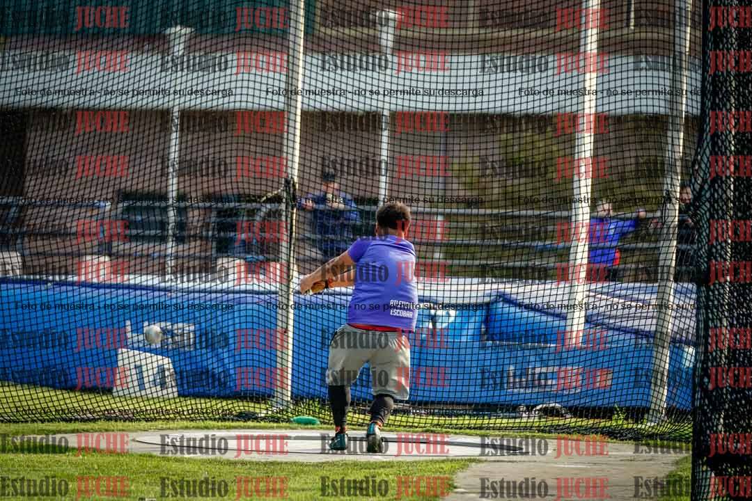 Fotos del lanzamiento de martillo de varones