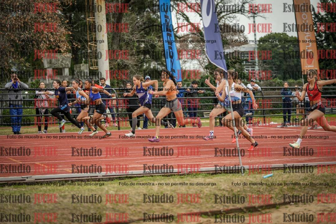 Fotos de los 100 m con vallas de mujeres