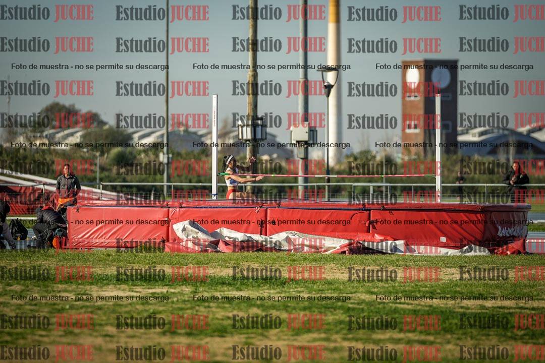 Fotos del salto en alto de mujeres - heptatlón 2