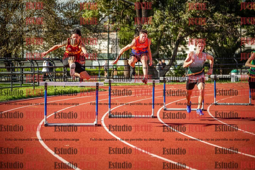 Fotos de los 295 m con vallas de varones