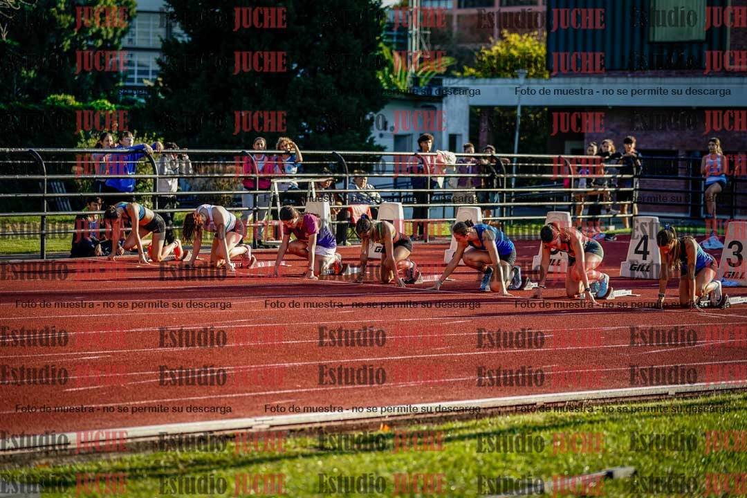 Fotos de los 100 m con vallas de mujeres