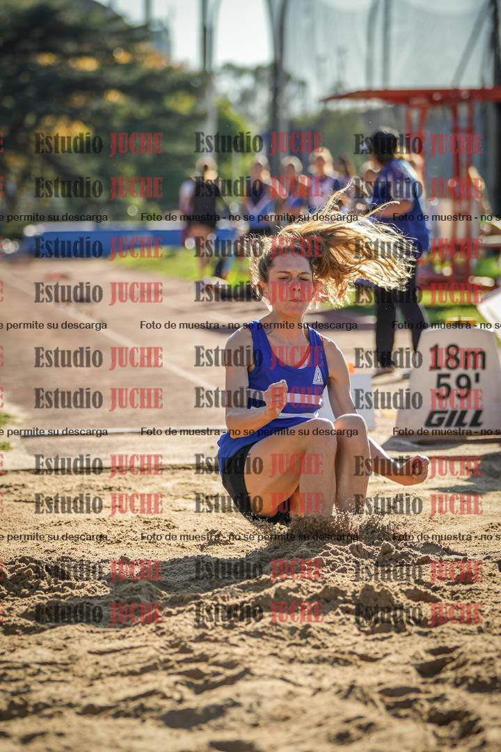 Fotos del salto en largo de mujeres - incluye U16