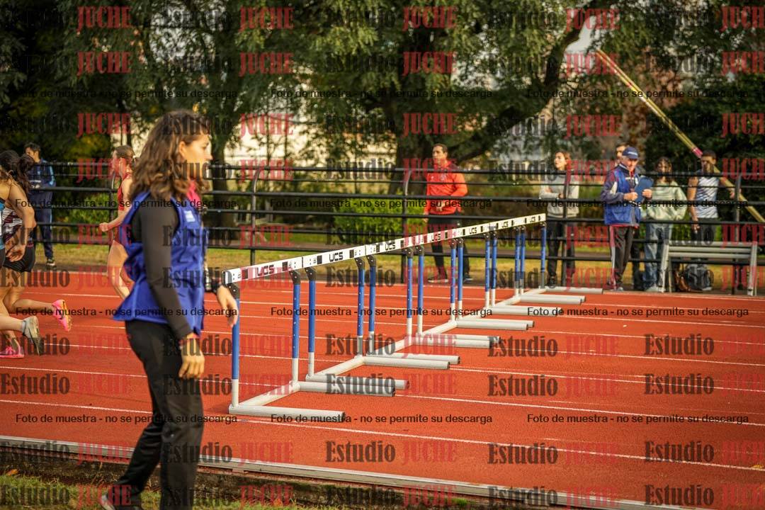 Fotos de los 100 m con vallas de mujeres