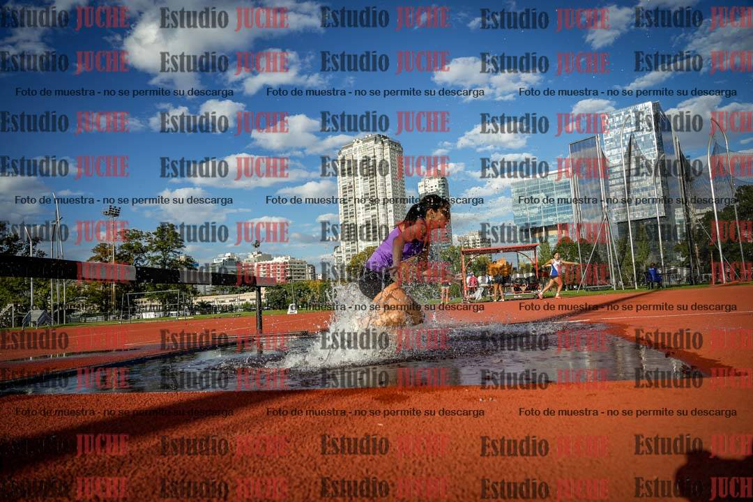 Fotos de los 2000 m con obstáculos de mujeres
