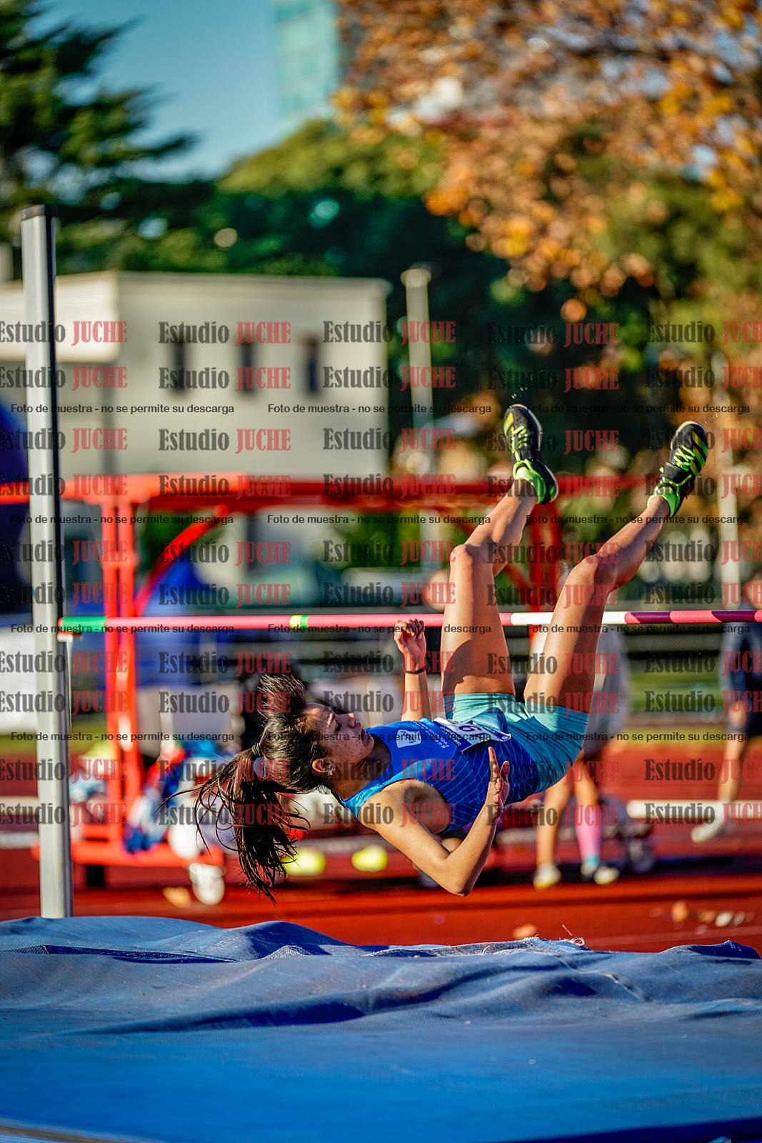 Fotos del salto en alto de mujeres