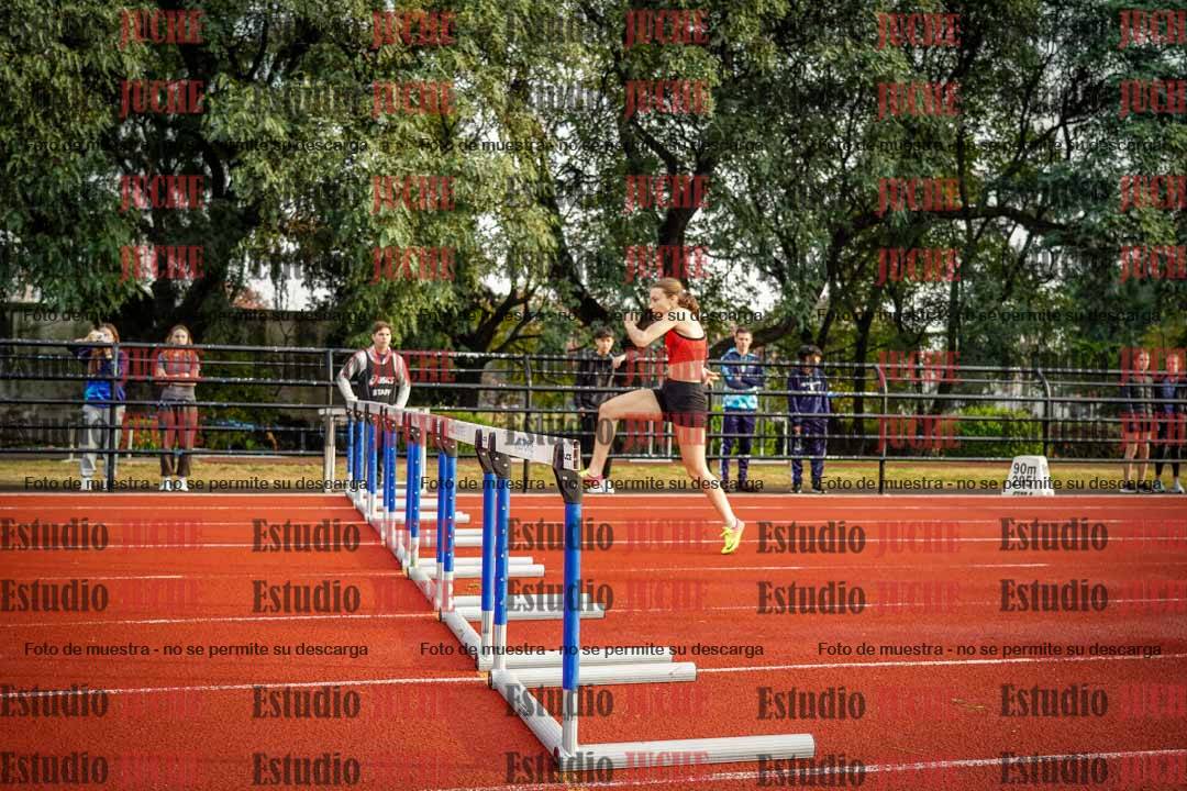 Fotos de los 100 m con vallas de mujeres