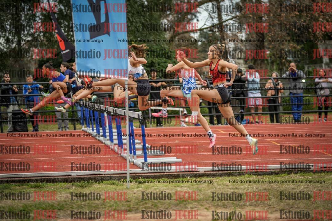 Fotos de los 100 m con vallas de mujeres
