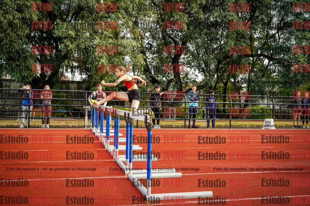 Fotos de los 100 m con vallas de mujeres