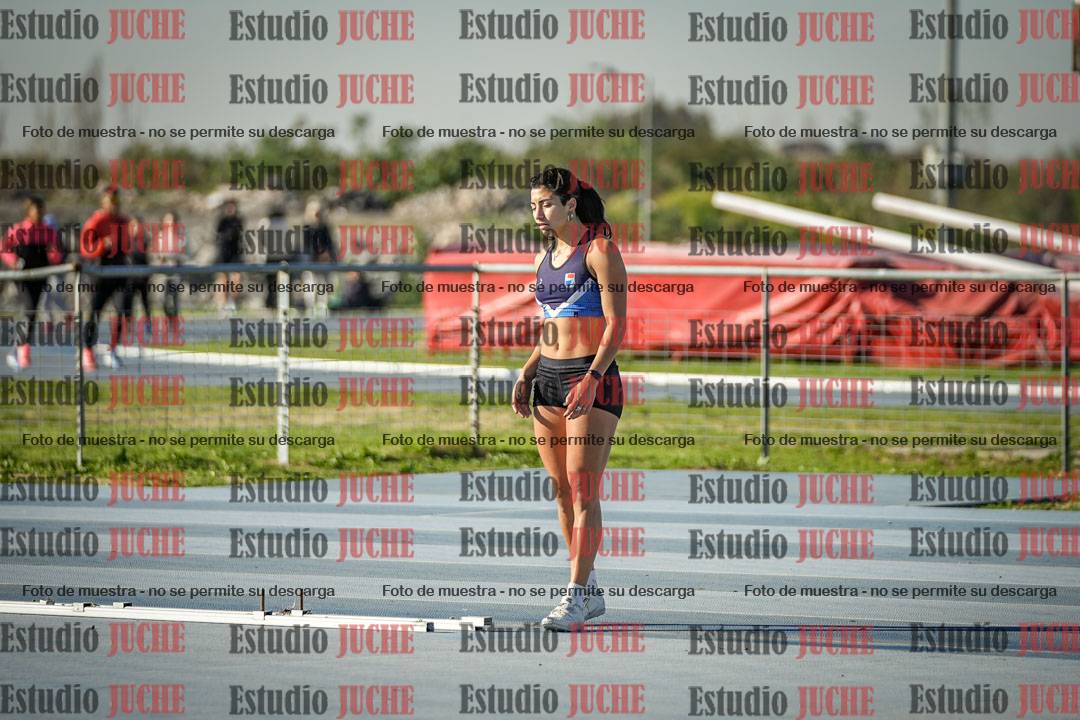 Fotos del salto en alto de mujeres - heptatlón 2
