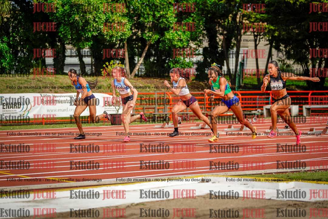 Fotos de los 100 m con vallas de mujeres