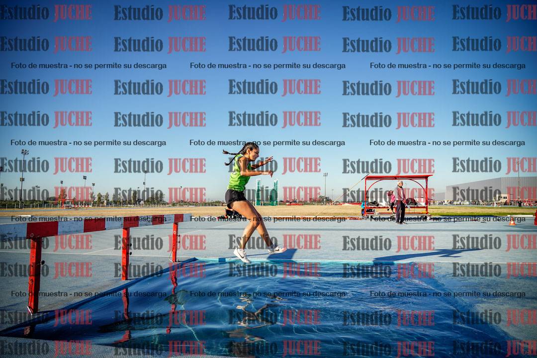 Fotos de los 2000 m con obstáculos de mujeres
