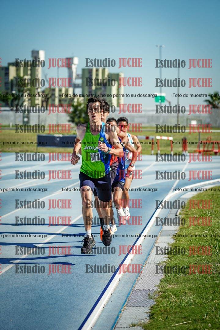 Fotos de los 5000 m de mujeres y varones - serie 1