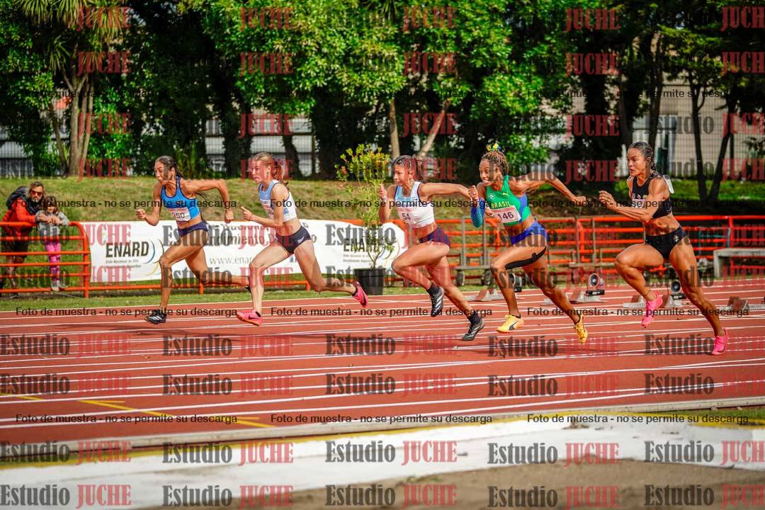 Fotos de los 100 m con vallas de mujeres