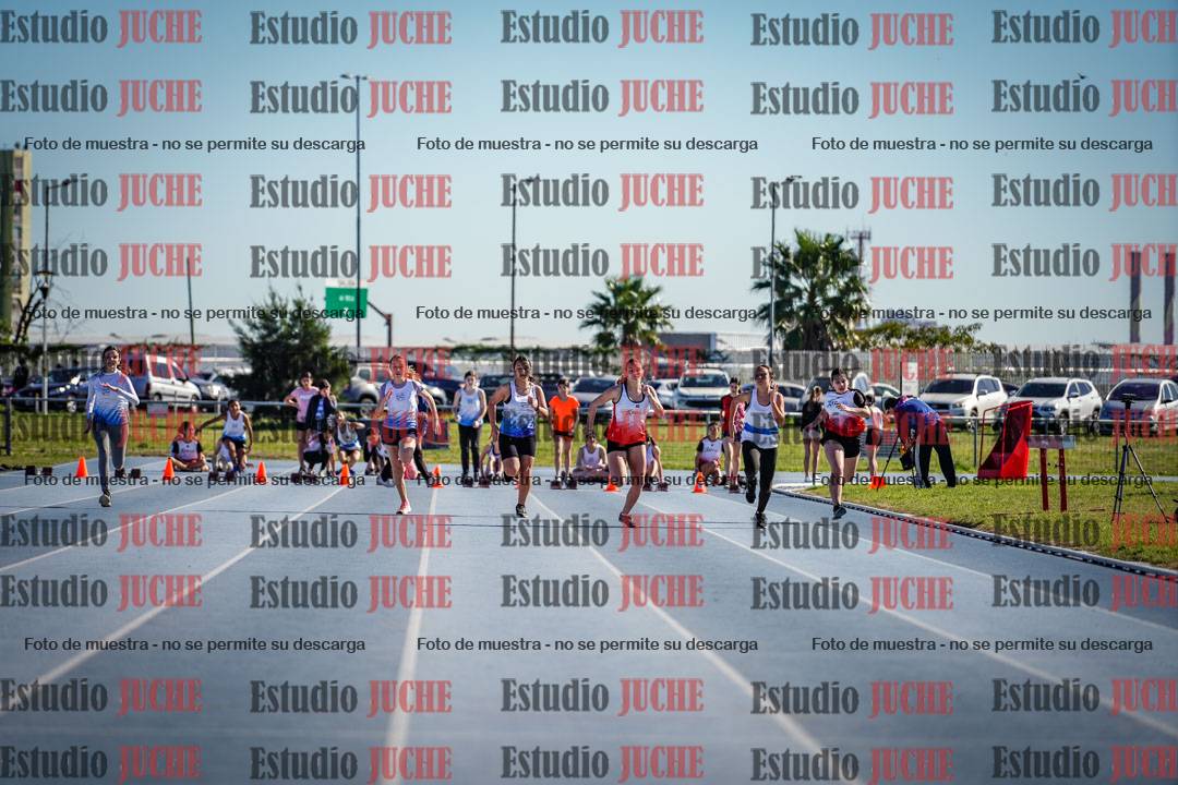 Fotos de los 80 m llanos de mujeres