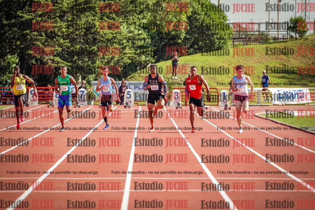 Fotos de los 100 m llanos de varones - deca 1