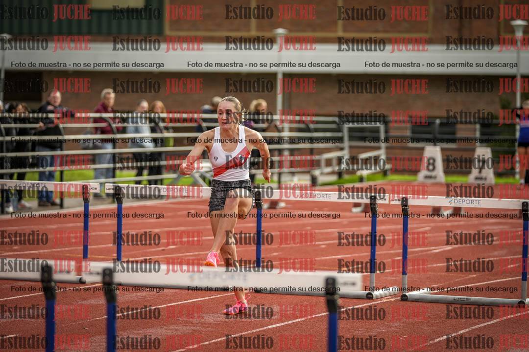 Fotos de los 100 m con vallas de mujeres