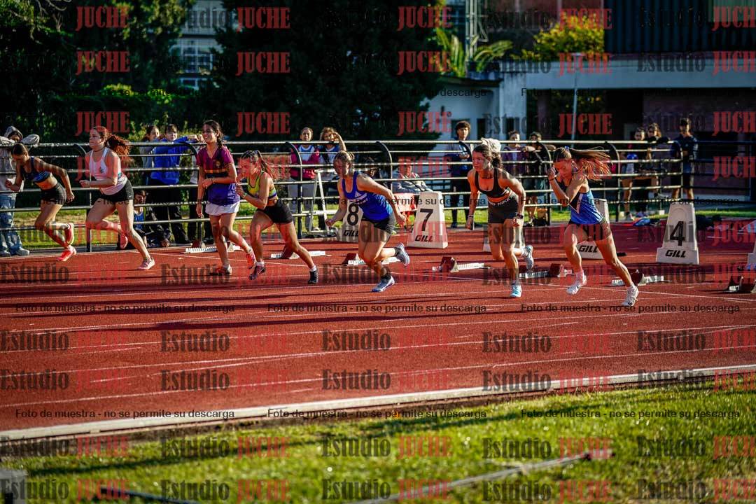 Fotos de los 100 m con vallas de mujeres