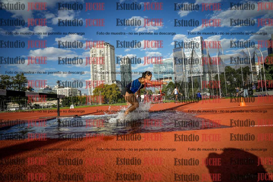 Fotos de los 2000 m con obstáculos de mujeres