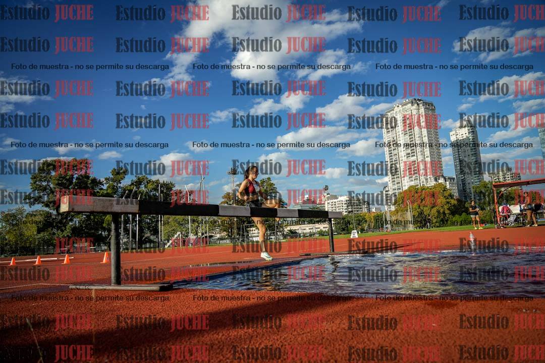 Fotos de los 2000 m con obstáculos de mujeres