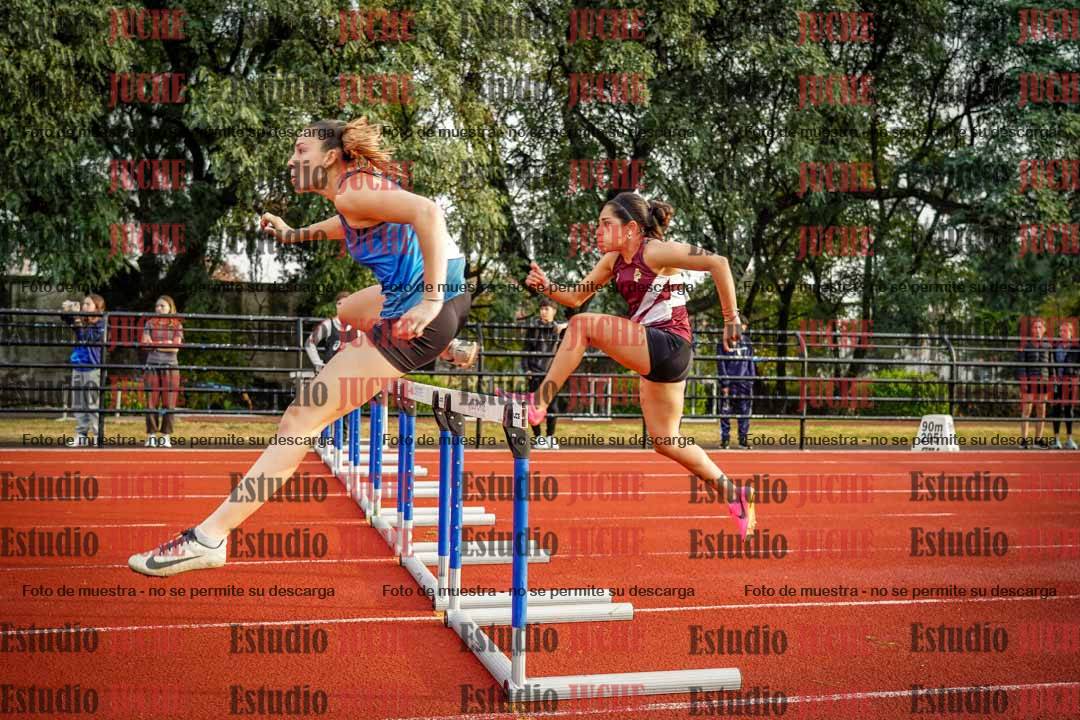 Fotos de los 100 m con vallas de mujeres