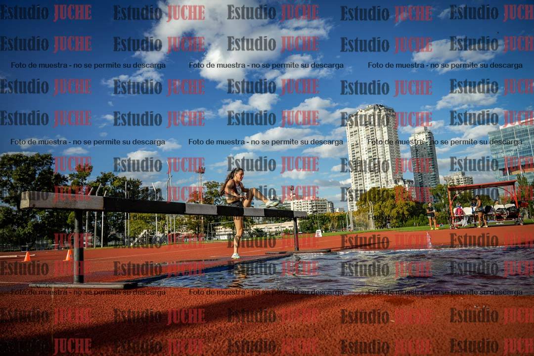 Fotos de los 2000 m con obstáculos de mujeres