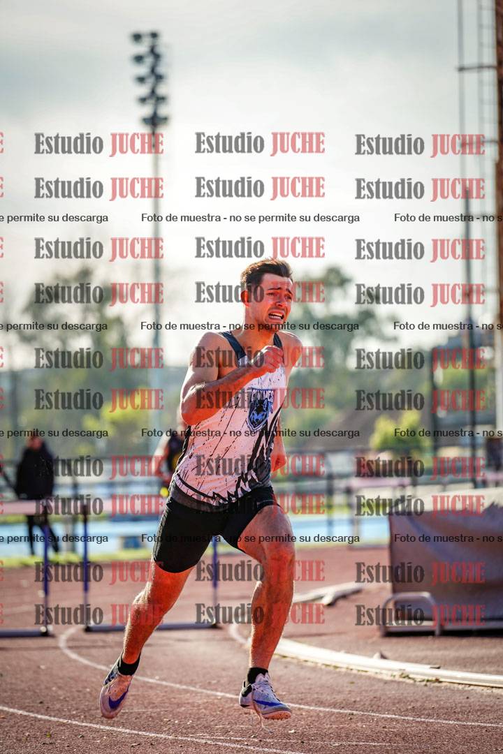 Fotos de los 400 m con vallas de varones