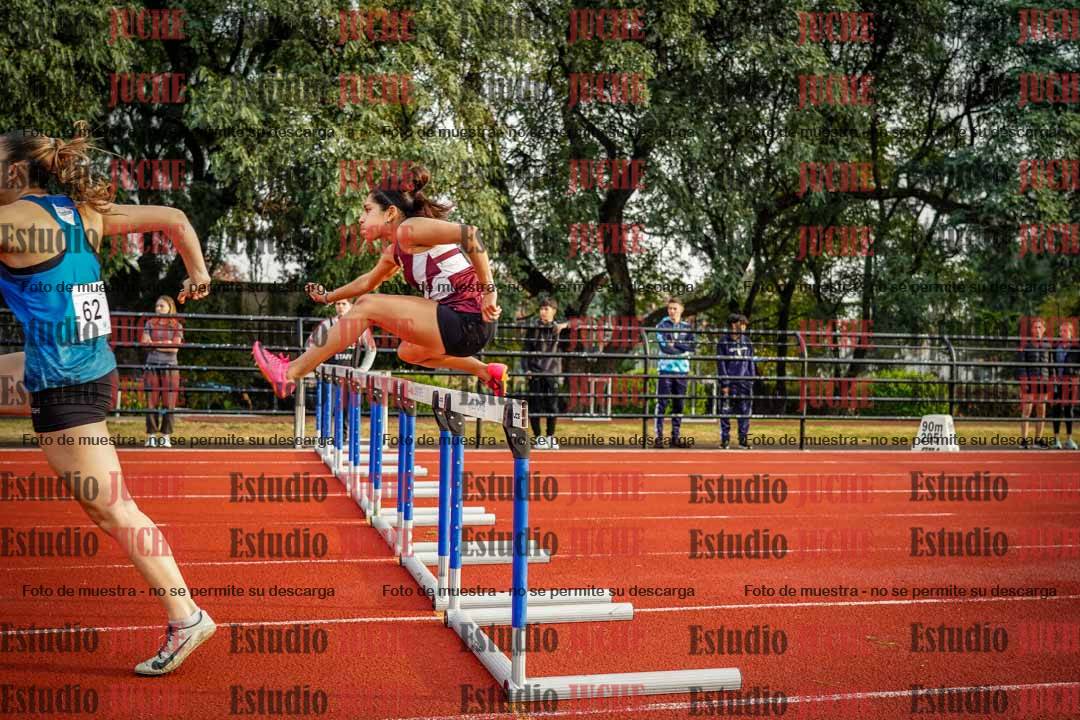 Fotos de los 100 m con vallas de mujeres