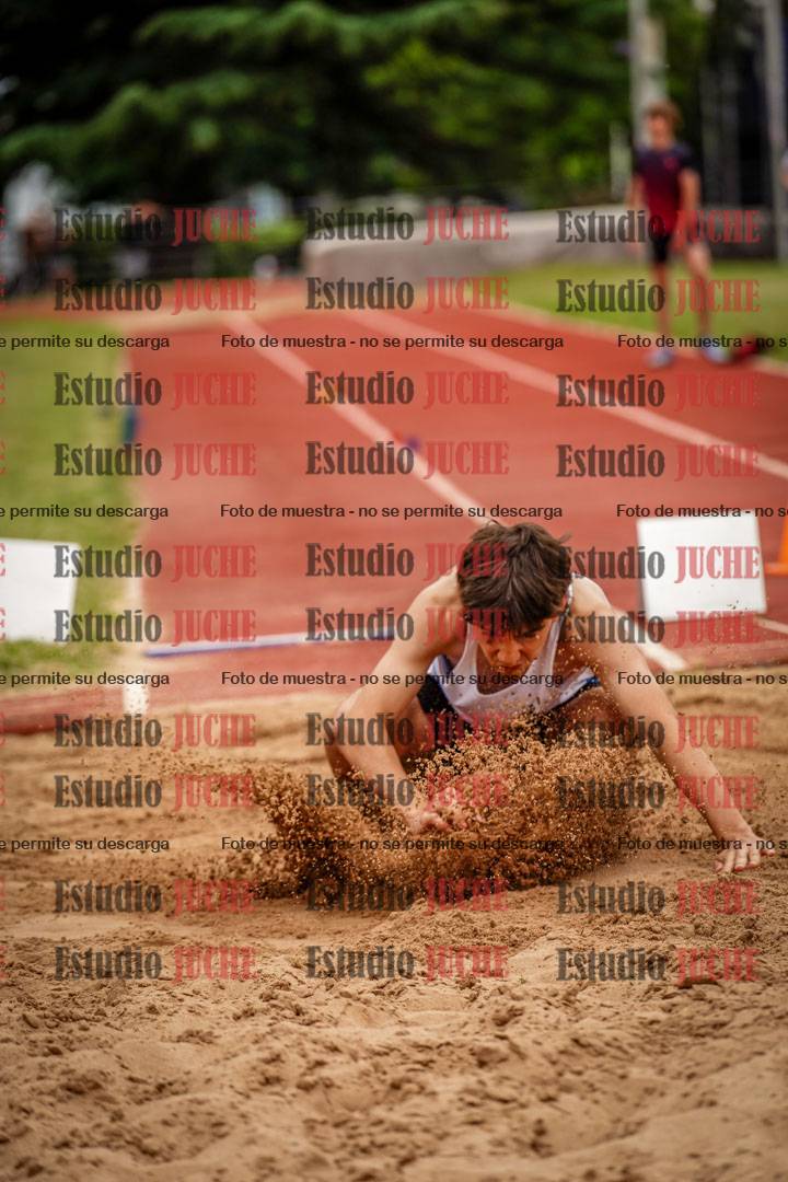 Fotos del salto en largo de varones - U14