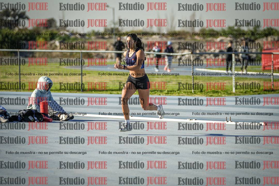 Fotos del salto en alto de mujeres - heptatlón 2