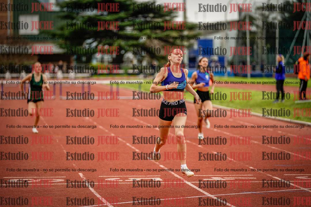 Fotos de los 295 m con vallas de mujeres