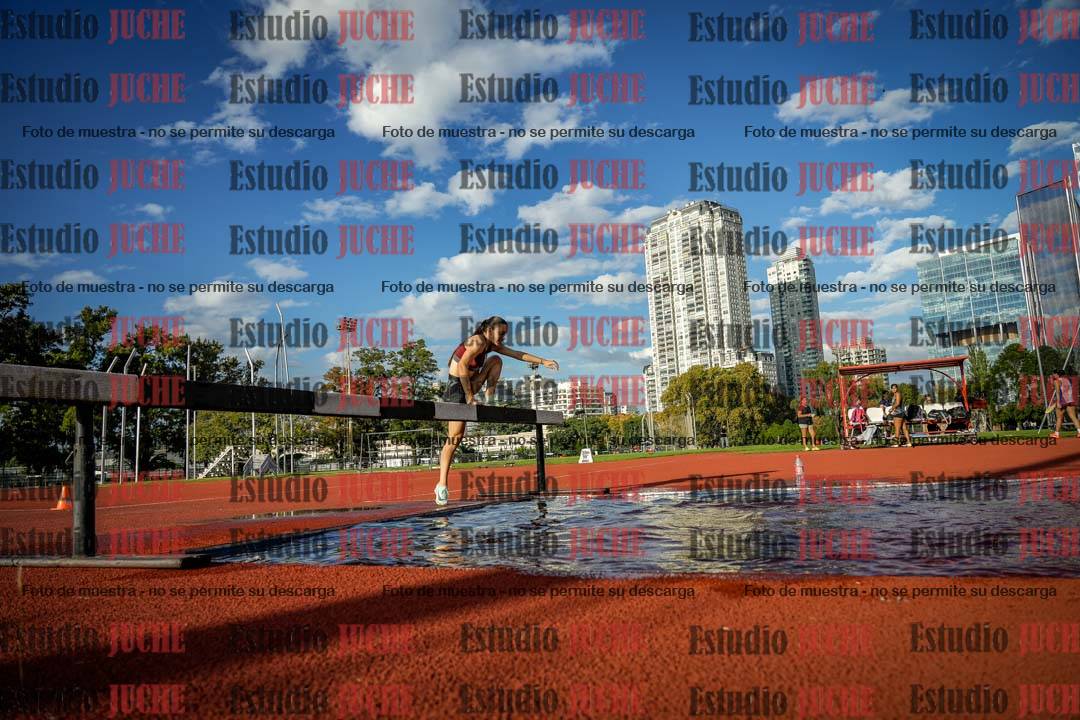 Fotos de los 2000 m con obstáculos de mujeres