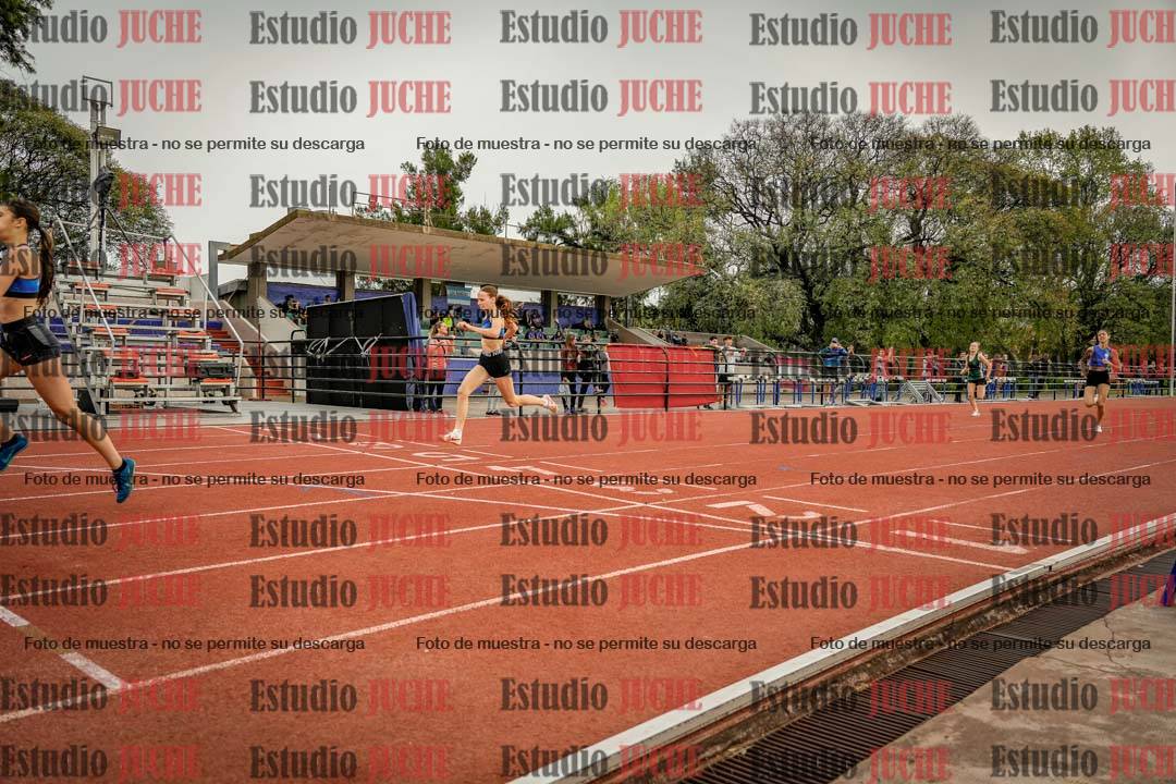 Fotos de los 295 m con vallas de mujeres