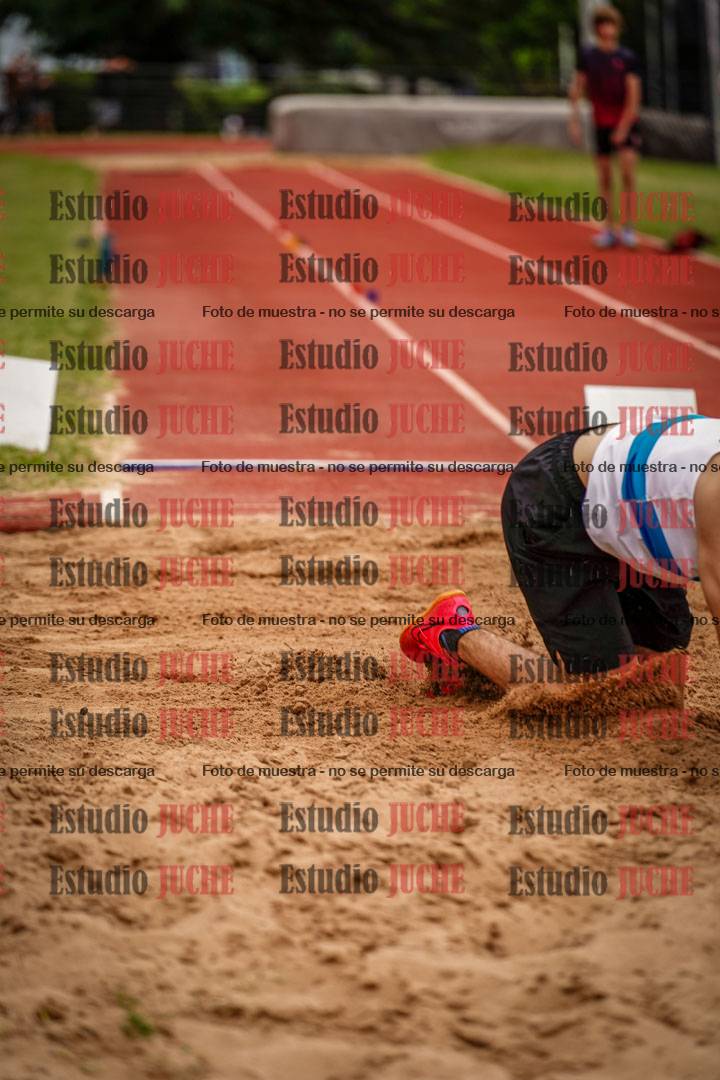 Fotos del salto en largo de varones - U14