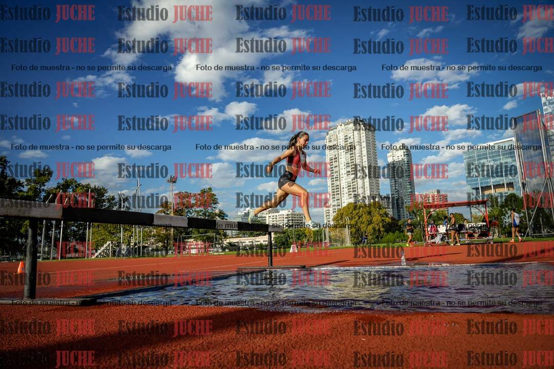 Fotos de los 2000 m con obstáculos de mujeres